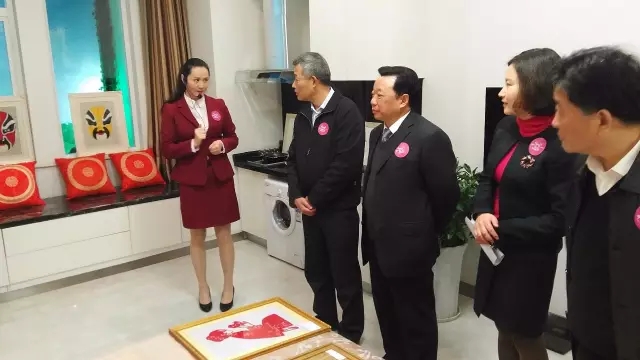 1日至20日&ldquo;伊针伊线&rdquo;手工精品集中亮相尊龙集团世纪城